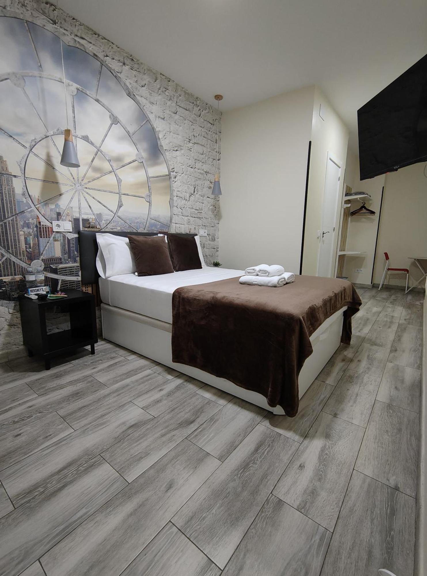Ch Cruz Madrid Hotel Екстериор снимка