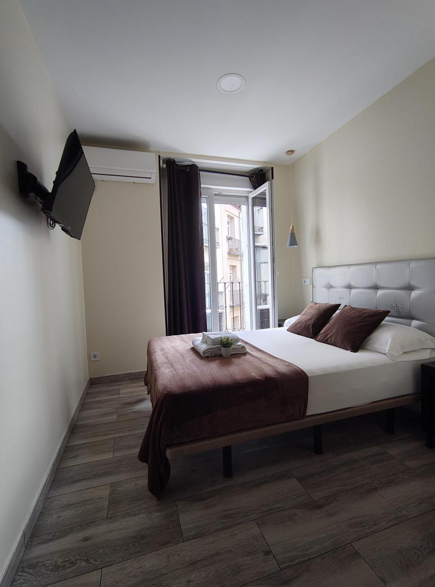 Ch Cruz Madrid Hotel Стая снимка